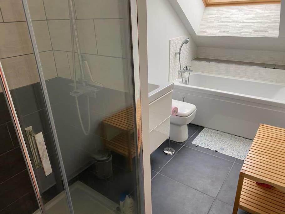 Maison Confortable Pour 10 Personnes Avec Jacuzzi Ульгат Экстерьер фото